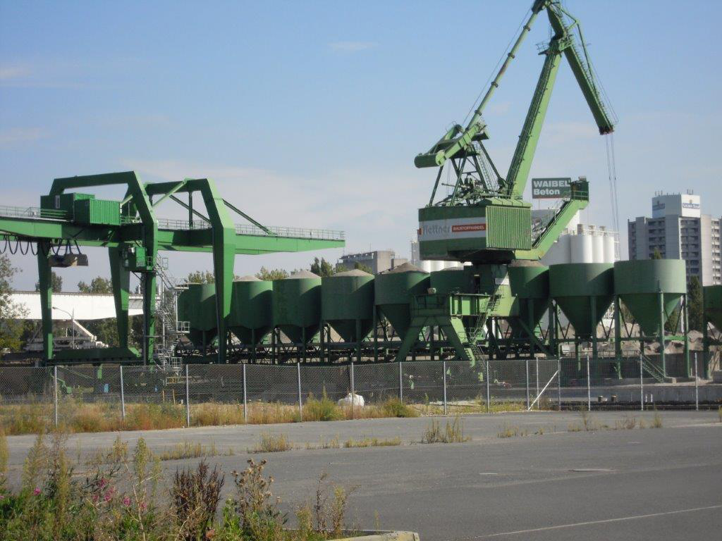 Blick auf Gewerbefläche an der Mannheimer Werft im Osthafen © Stadtplanungsamt Frankfurt am Main