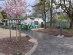 Neue &ouml;ffentliche Toilette und Trinkbrunnen f&uuml;r den Spielplatz Konstanzer Stra&szlig;ein Fechenheim &copy; Frankfurter Entsorgungs- und Service GmbH (FES)