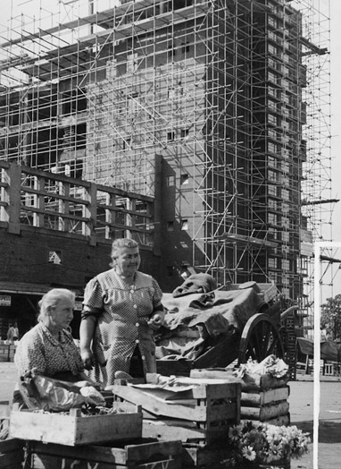 Foto Großmarktbetrieb 1952, Foto: Reinbacher, Frankfurt, © Institut für Stadtgeschichte Frankfurt am Main 